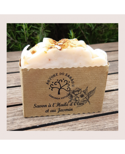 Savon naturel à l'huile d'olive et au jasmin Savon naturel à l'huile d'olive et au jasmin