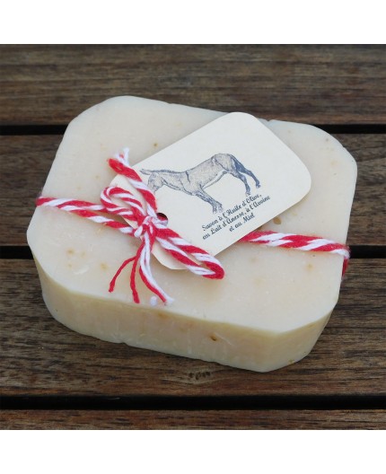 Savon 100% huile d'olive, lait d'ânesse, avoine et miel Savon 100% huile d'olive, lait d'ânesse, avoine et miel